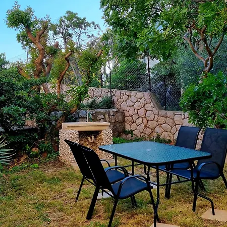 Miha Apartman Baška